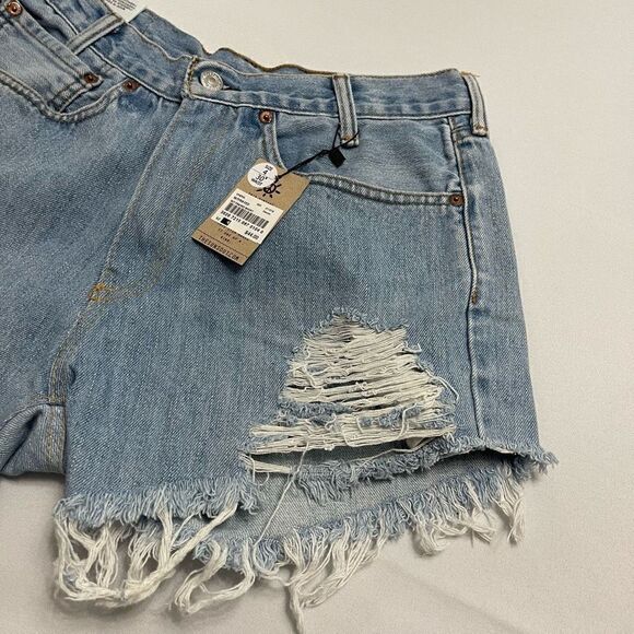 NWT Levi’s 505 507 Frayed Distressed Destroyed Denim Shorts Size 4 30” Waist New - Picture 2 of 11